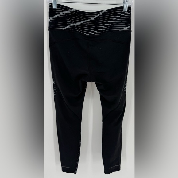 Athleta Women's Interval Leggings - Picture 4 of 12